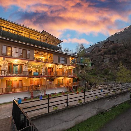Sharda Resort-Tirthan Valley Banjar Экстерьер фото