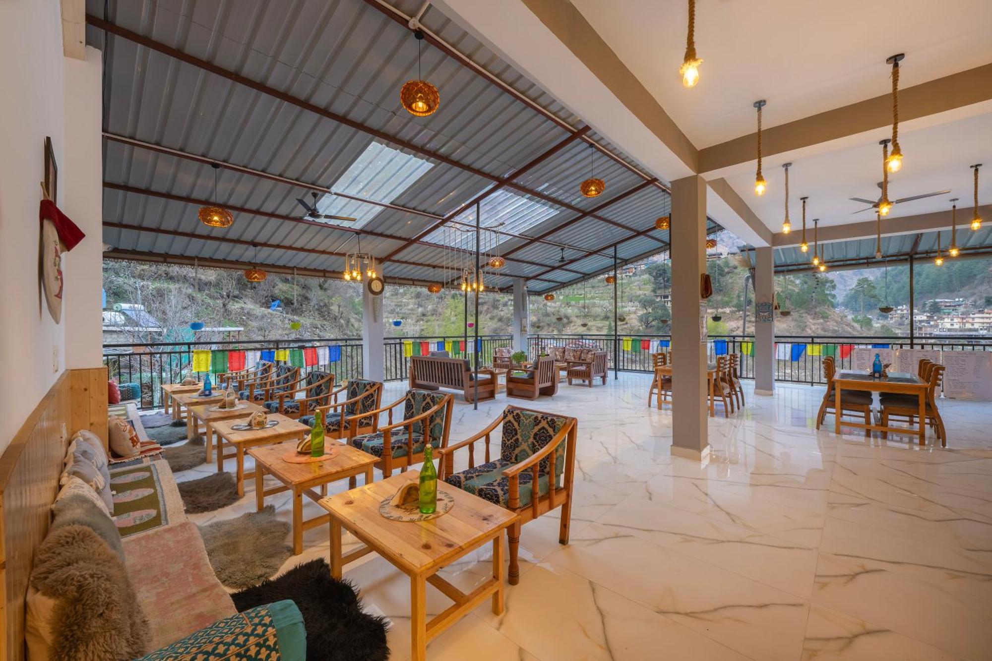 Sharda Resort-Tirthan Valley Banjar Экстерьер фото