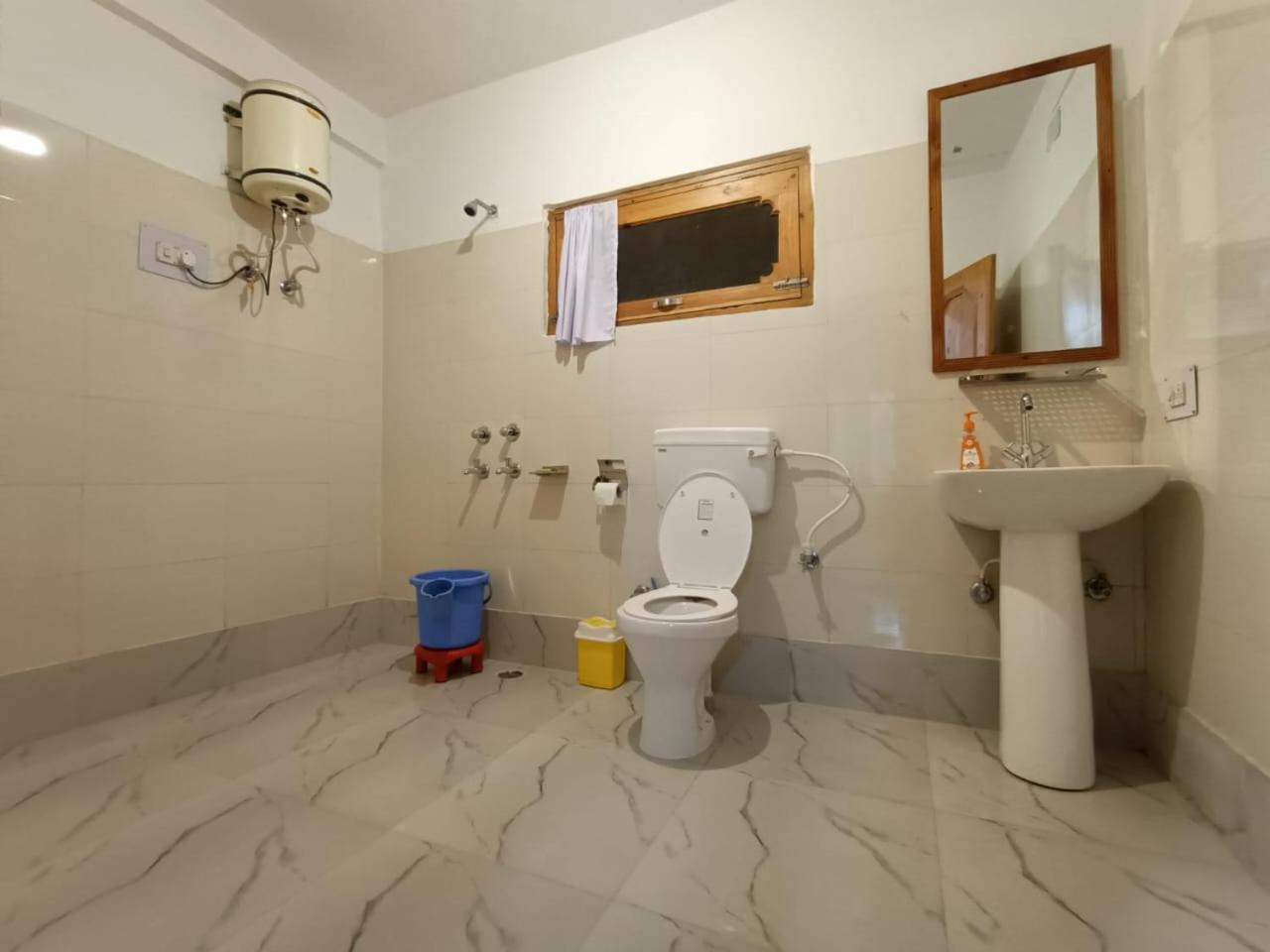 Sharda Resort-Tirthan Valley Banjar Экстерьер фото