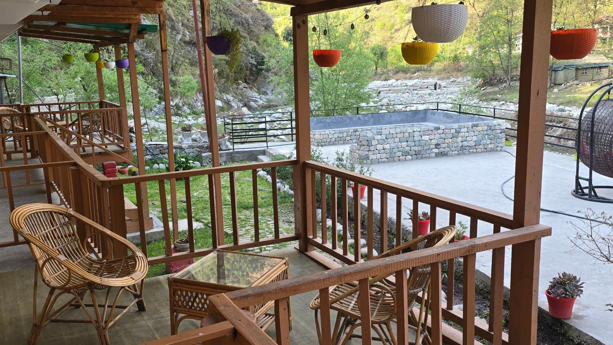 Sharda Resort-Tirthan Valley Banjar Экстерьер фото